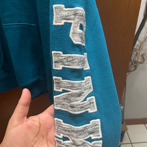 Pink Victoria’s Secret sweater - Picture 7 of 8